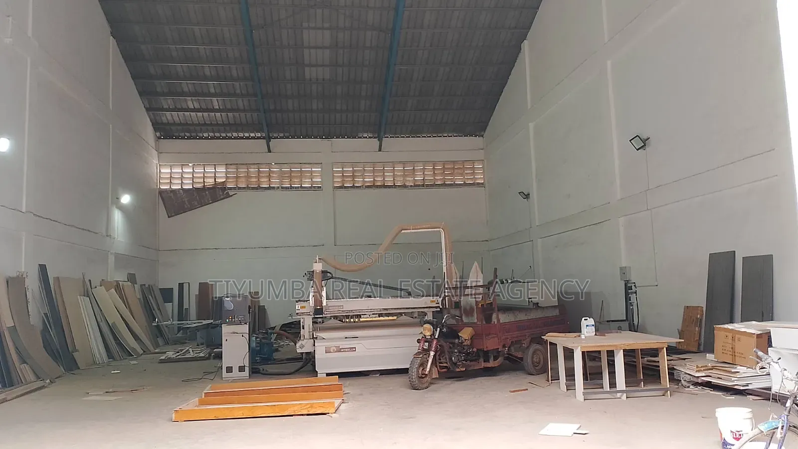 400sqm Warehouse for Rent at Spintex in Manet Junction