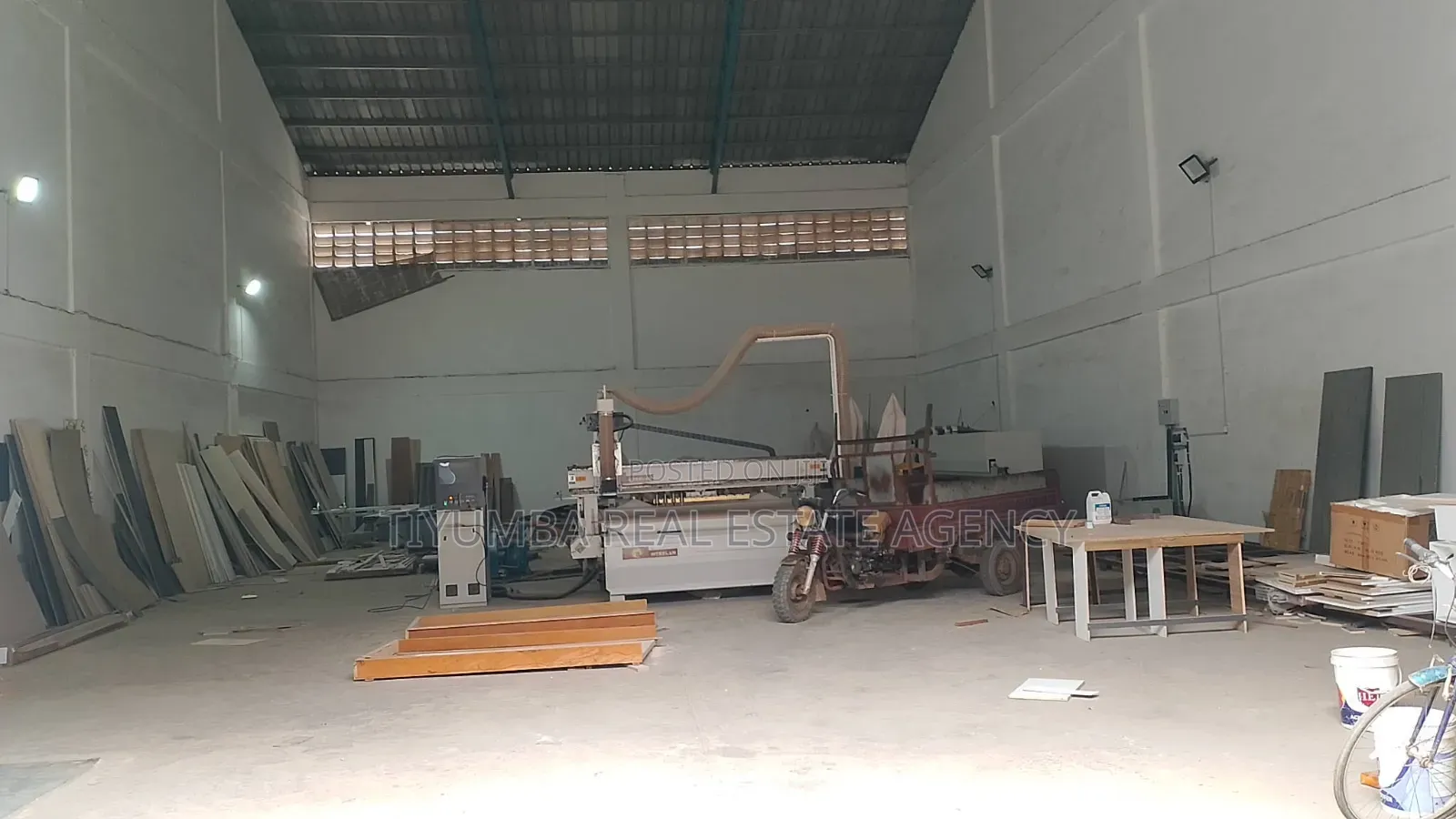 400sqm Warehouse for Rent at Spintex in Manet Junction
