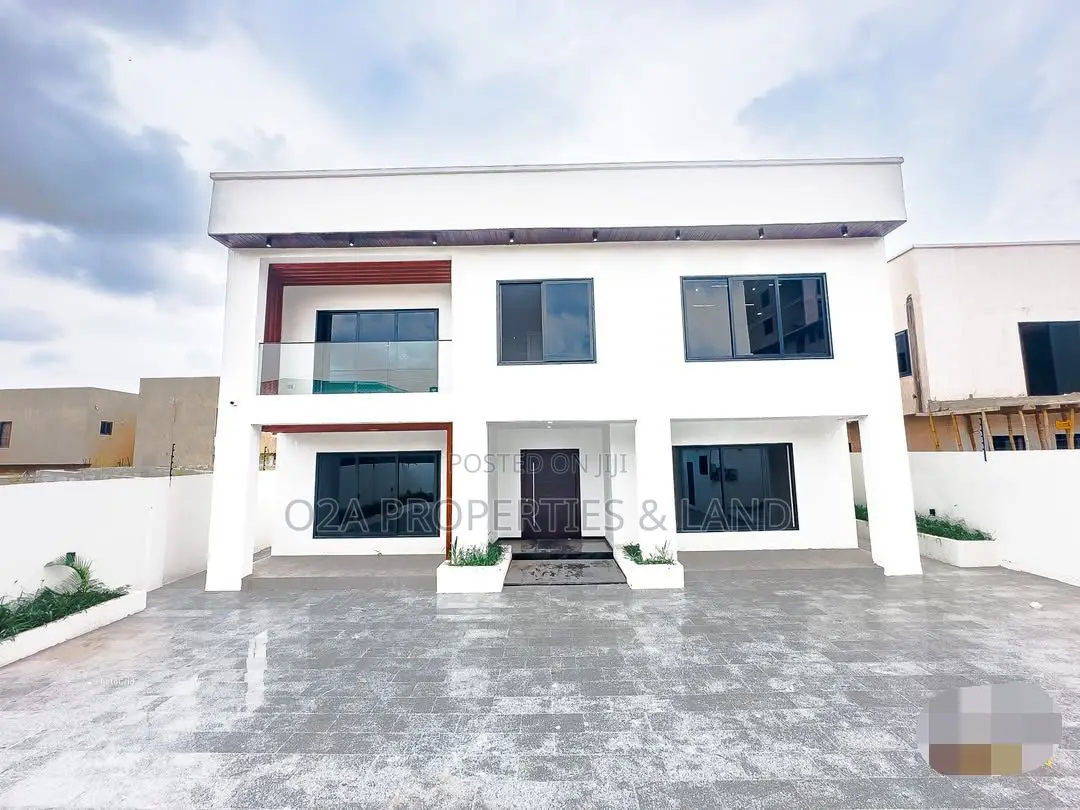 6bdrm House in East Airport for sale in Airport Residential Area