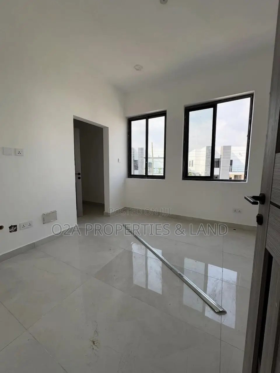 3bdrm Townhouse / Terrace in Abelemkpe, Lincoln School Area for rent in Lincoln School Area