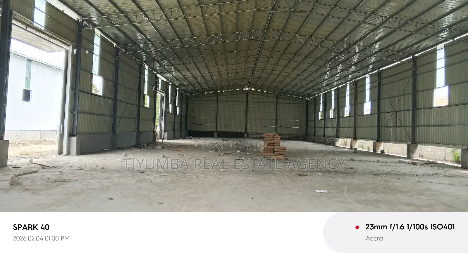 1200 SQM Warehouse for Rent at East Airport Spintex. in Spintex
