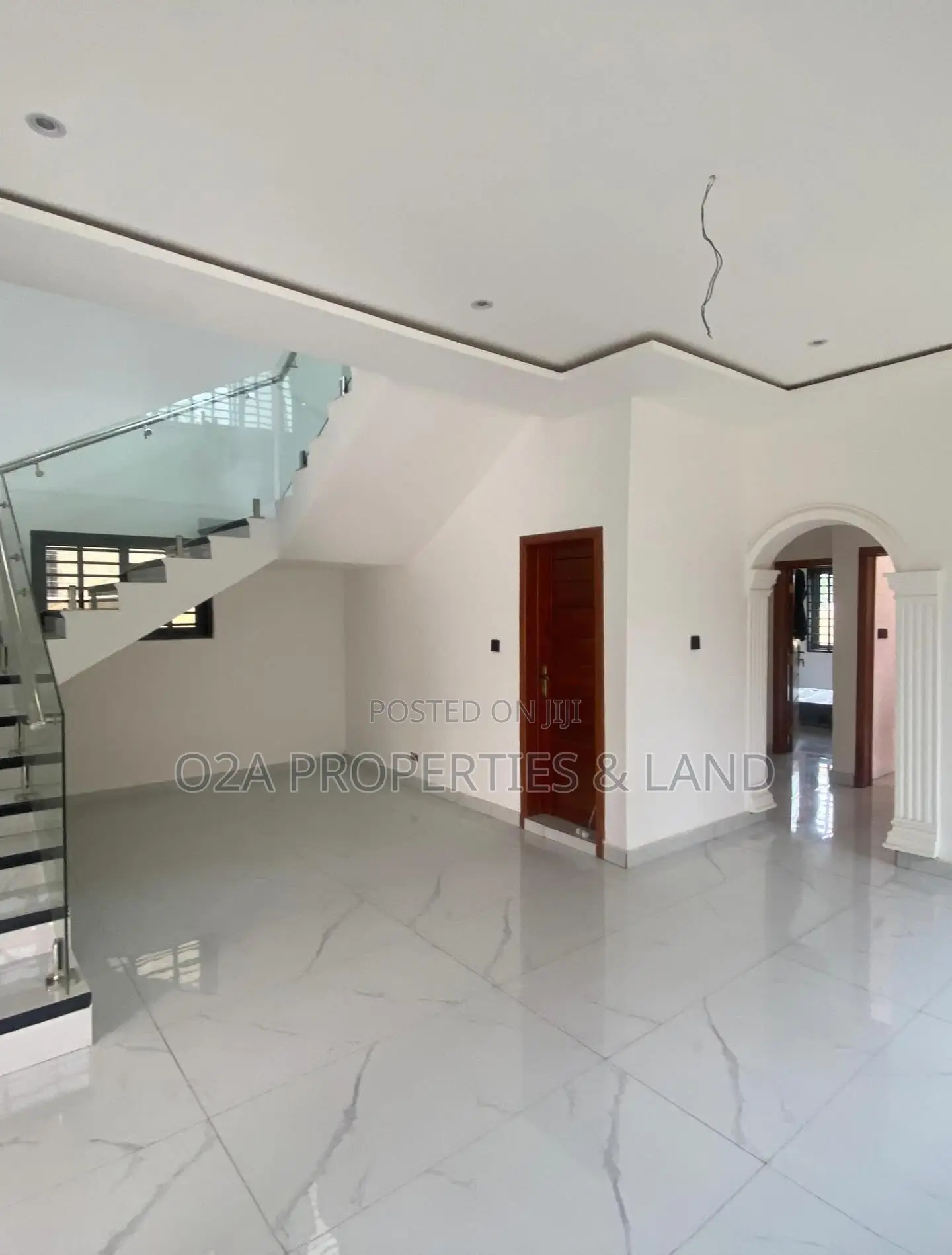 4bdrm House in Ashaley Botwe, Lake Side Estate for sale in Lake Side Estate