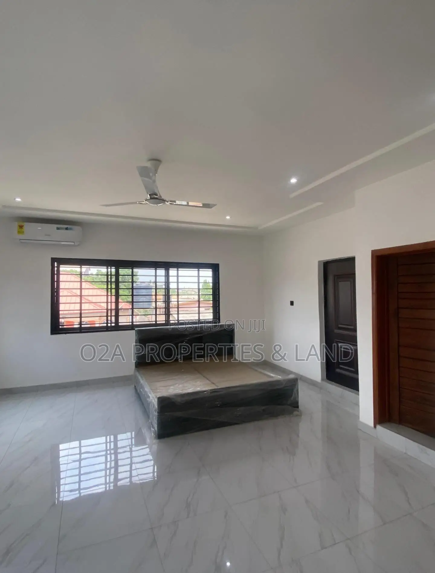 4bdrm House in Ashaley Botwe, Lake Side Estate for sale in Lake Side Estate