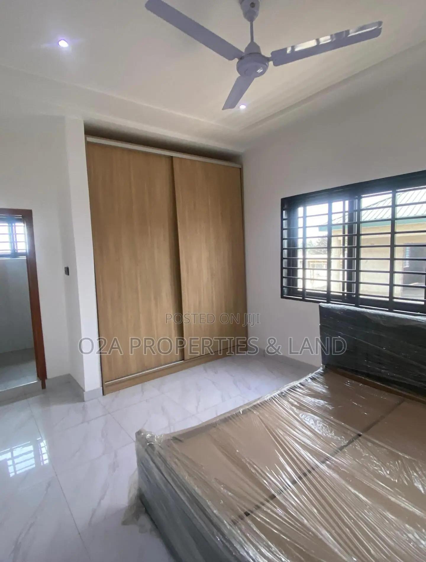 4bdrm House in Ashaley Botwe, Lake Side Estate for sale in Lake Side Estate