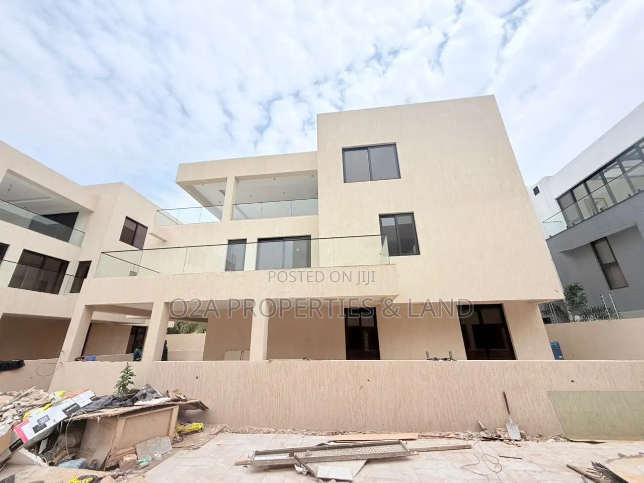 4bdrm House in Dzorwulu for sale in Dzorwulu