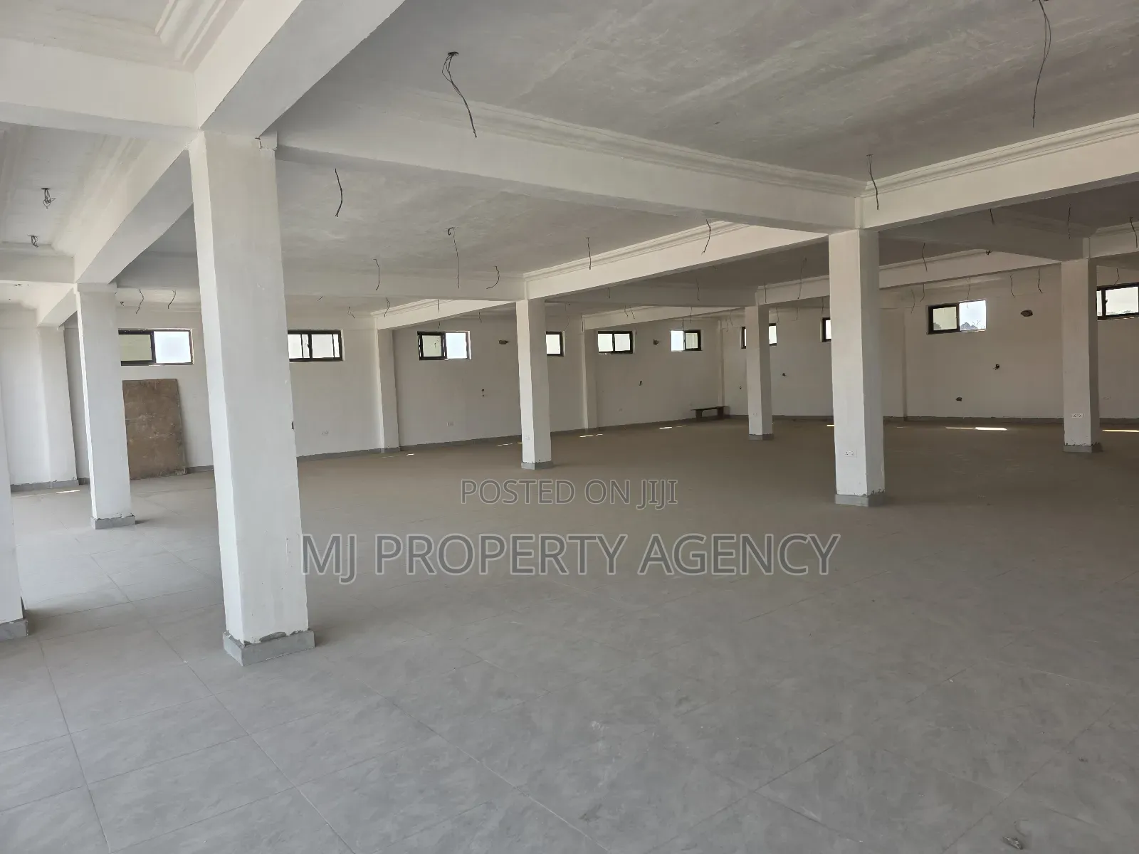 300 SQM Showroom/Office Space in Kumasi Metropolitan