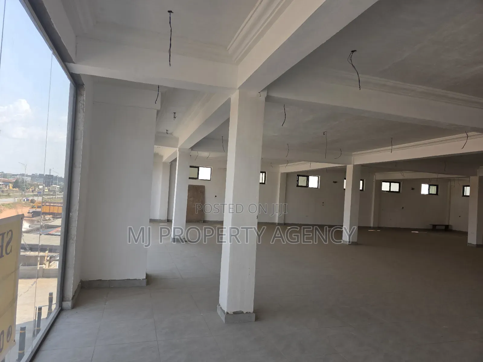 300 SQM Showroom/Office Space in Kumasi Metropolitan