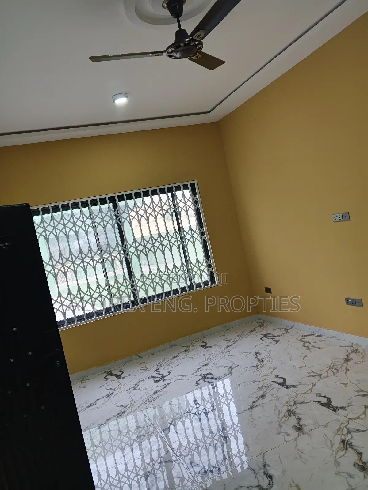 2bdrm Apartment in Ashieyie, Adenta for rent in Adenta