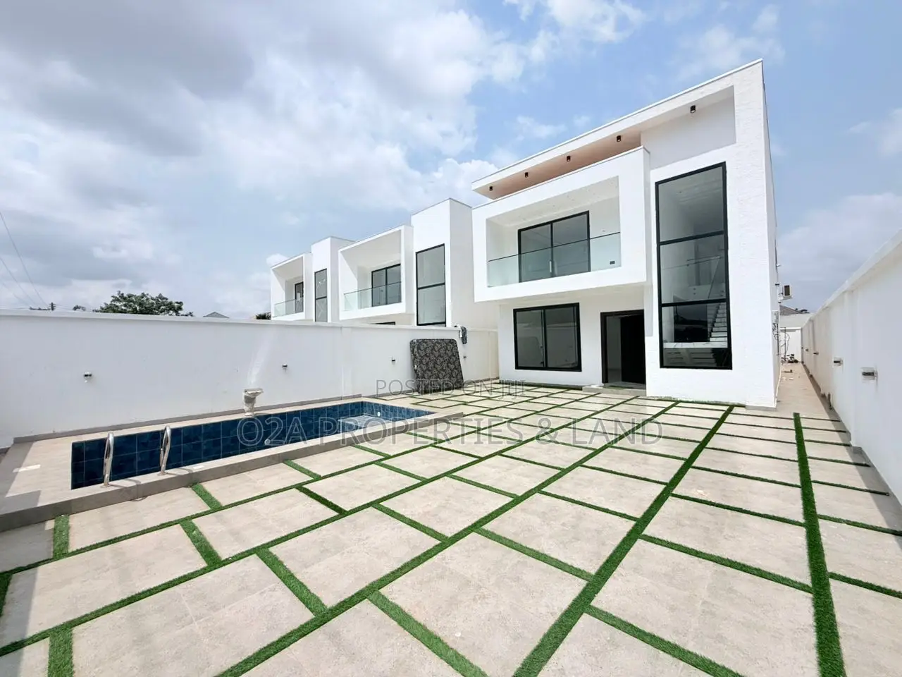 4bdrm House in Botwe, Lake Side Estate for sale in Lake Side Estate