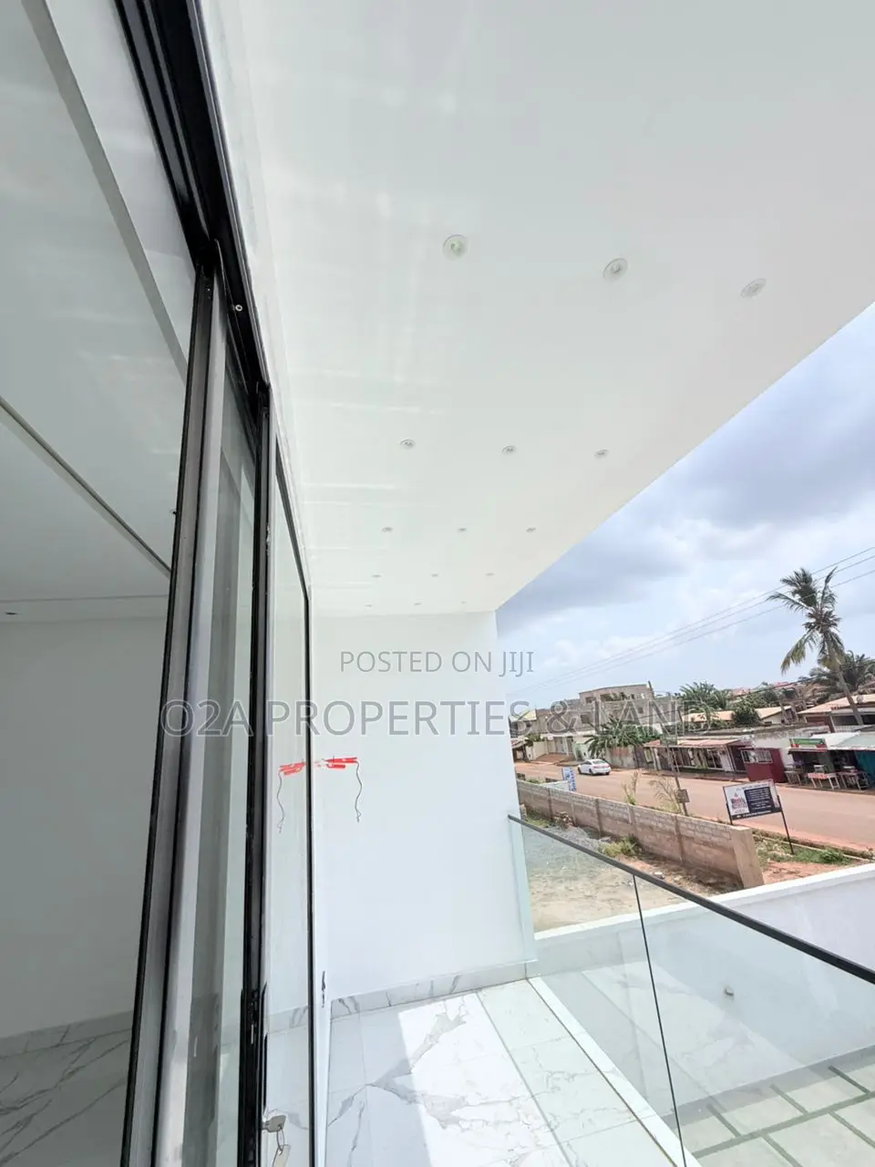 4bdrm House in Botwe, Lake Side Estate for sale in Lake Side Estate