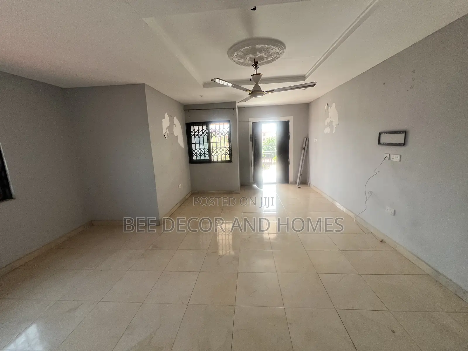 2bdrm Apartment in Bee Decor & Homes, Old Ashomang for rent in Old Ashomang