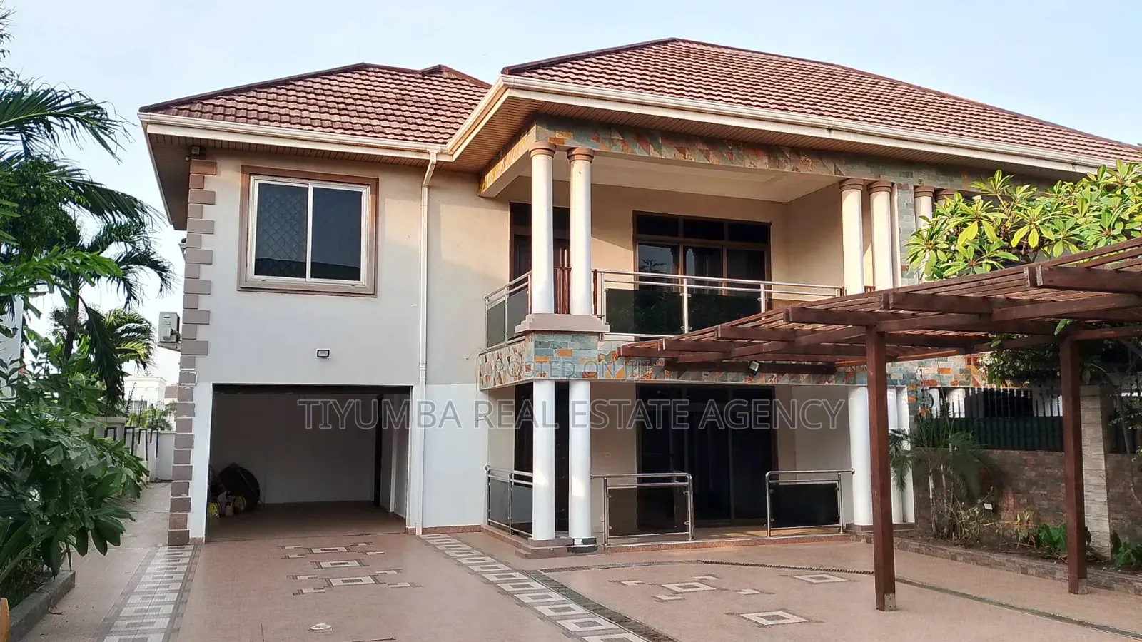 4bdrm Duplex in Tiyumba Real Estate, Airport Residential Area for rent in Airport Residential Area