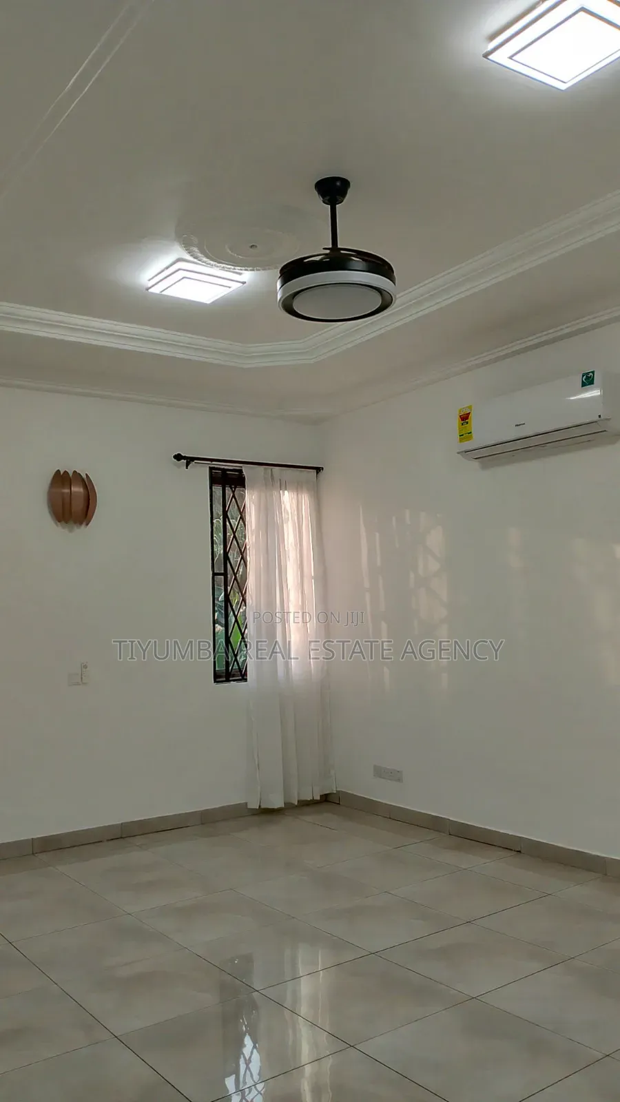 4bdrm Duplex in Tiyumba Real Estate, Airport Residential Area for rent in Airport Residential Area