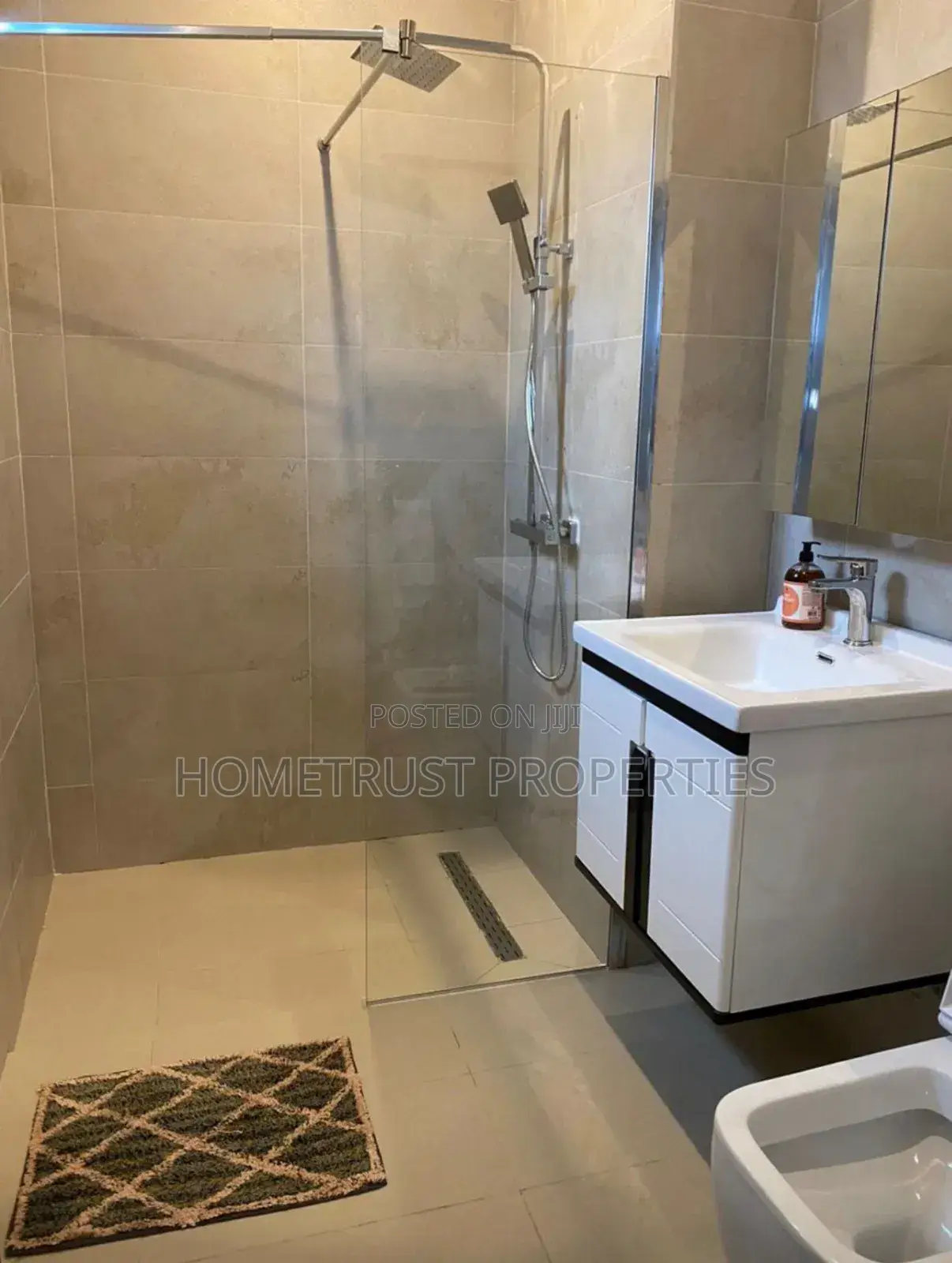 Furnished 2bdrm Apartment in Hometrust, Labone for rent in Labone