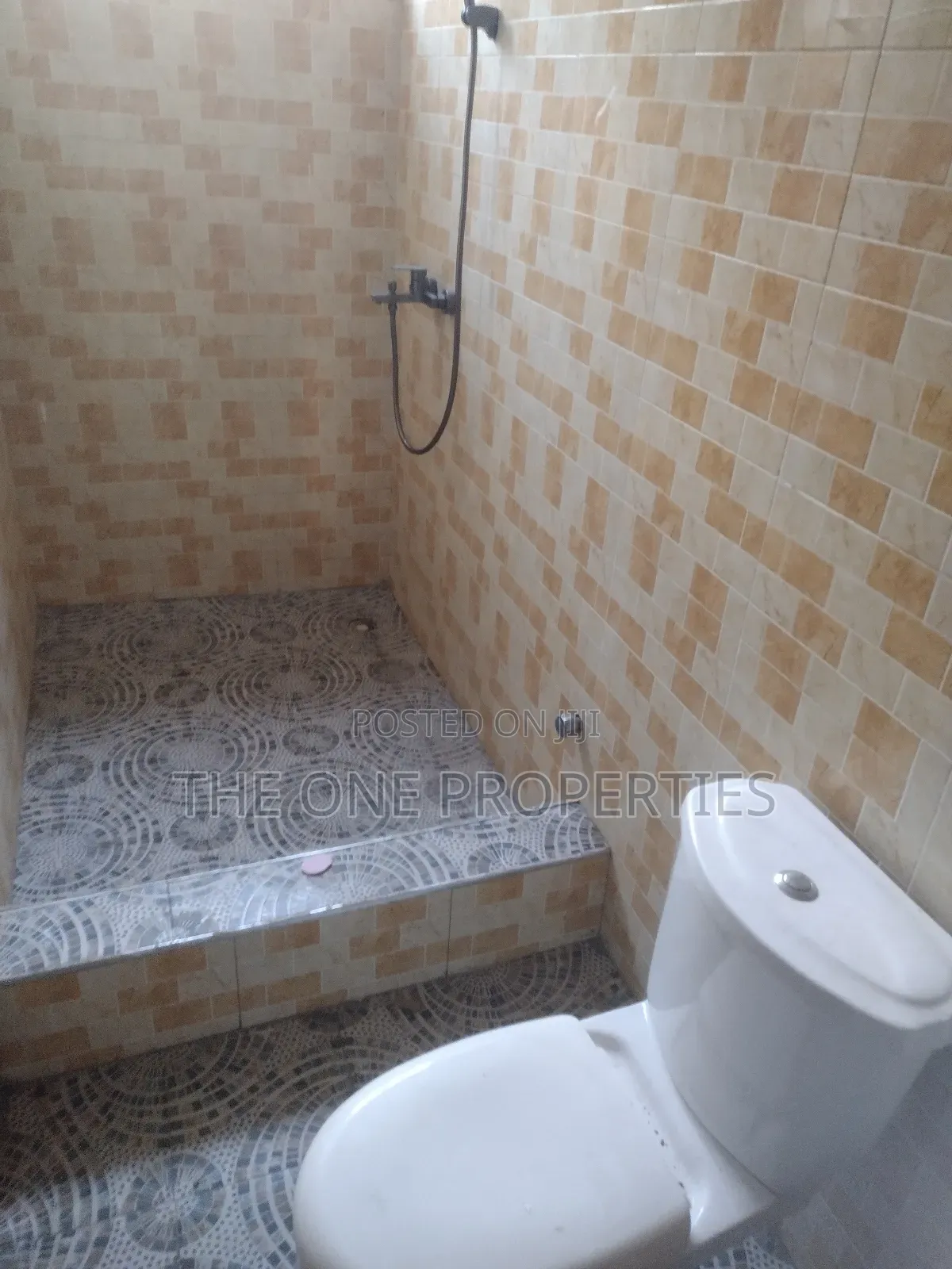 2bdrm Apartment in Adjen Kotoku, Amasaman for rent in Amasaman