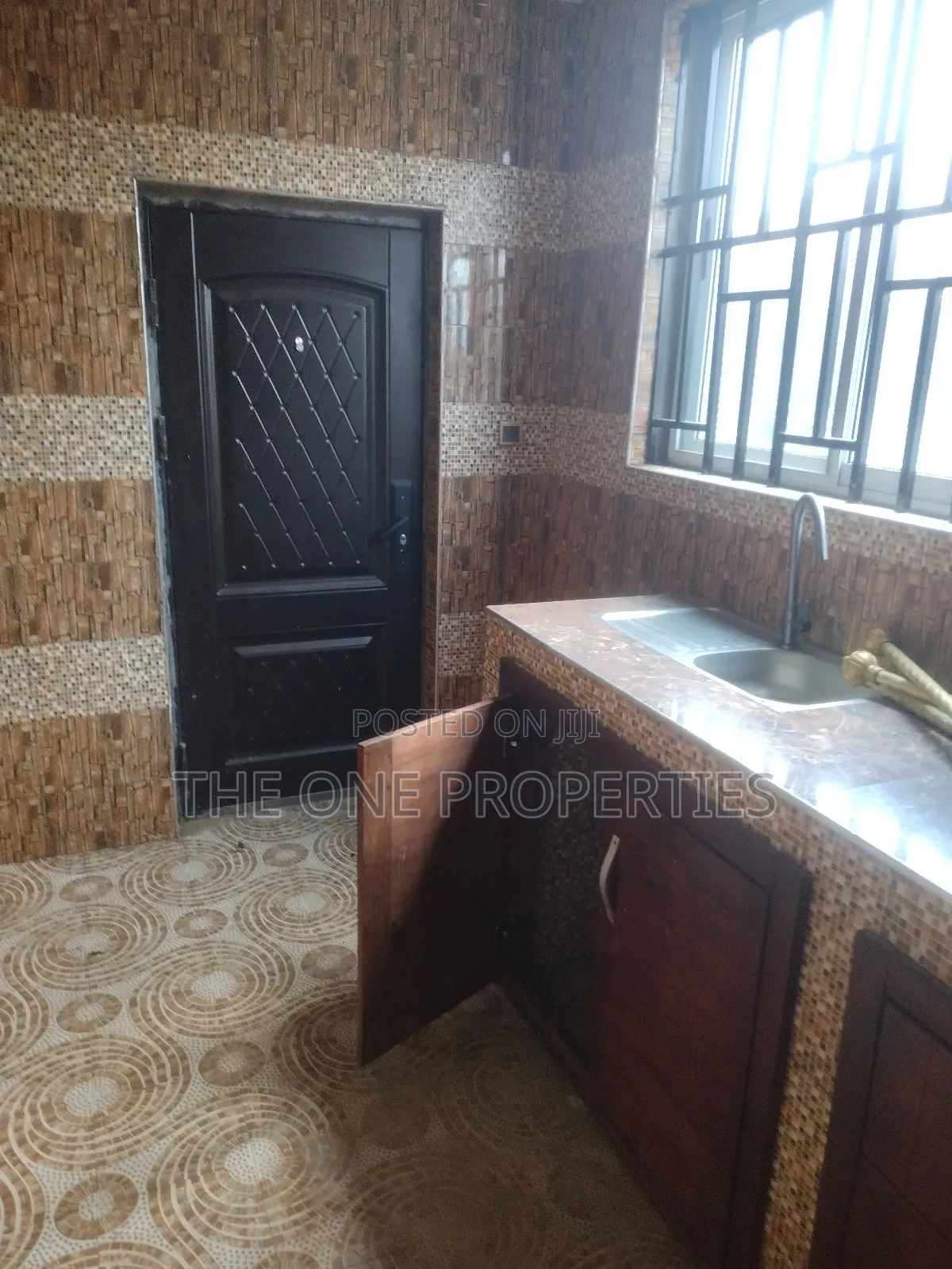 2bdrm Apartment in Adjen Kotoku, Amasaman for rent in Amasaman