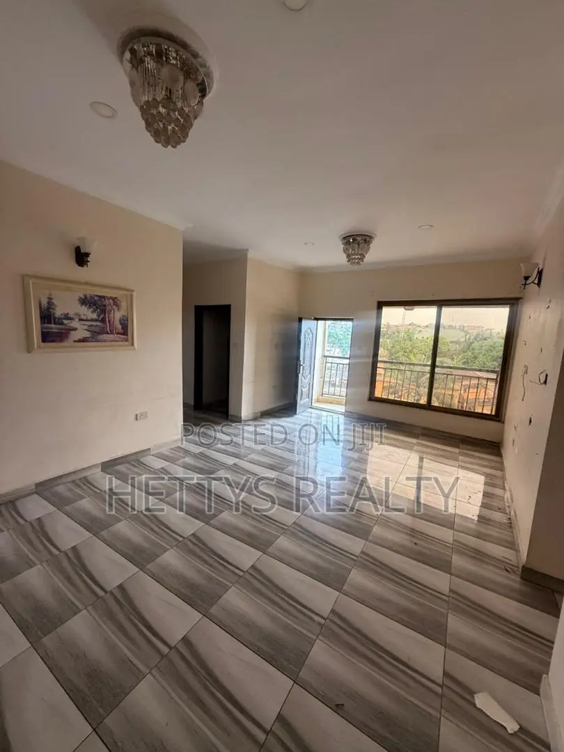 3bdrm Apartment in Awoshie for rent in Awoshie