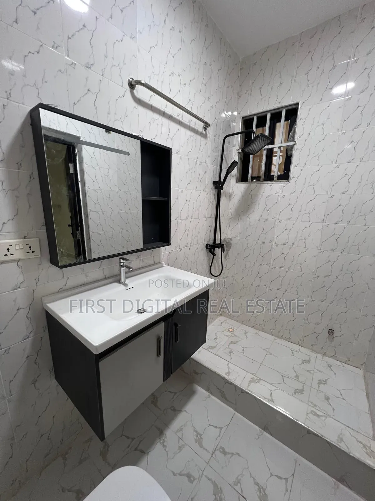 3bdrm House in First Digital Real, Kasoa for sale in Kasoa