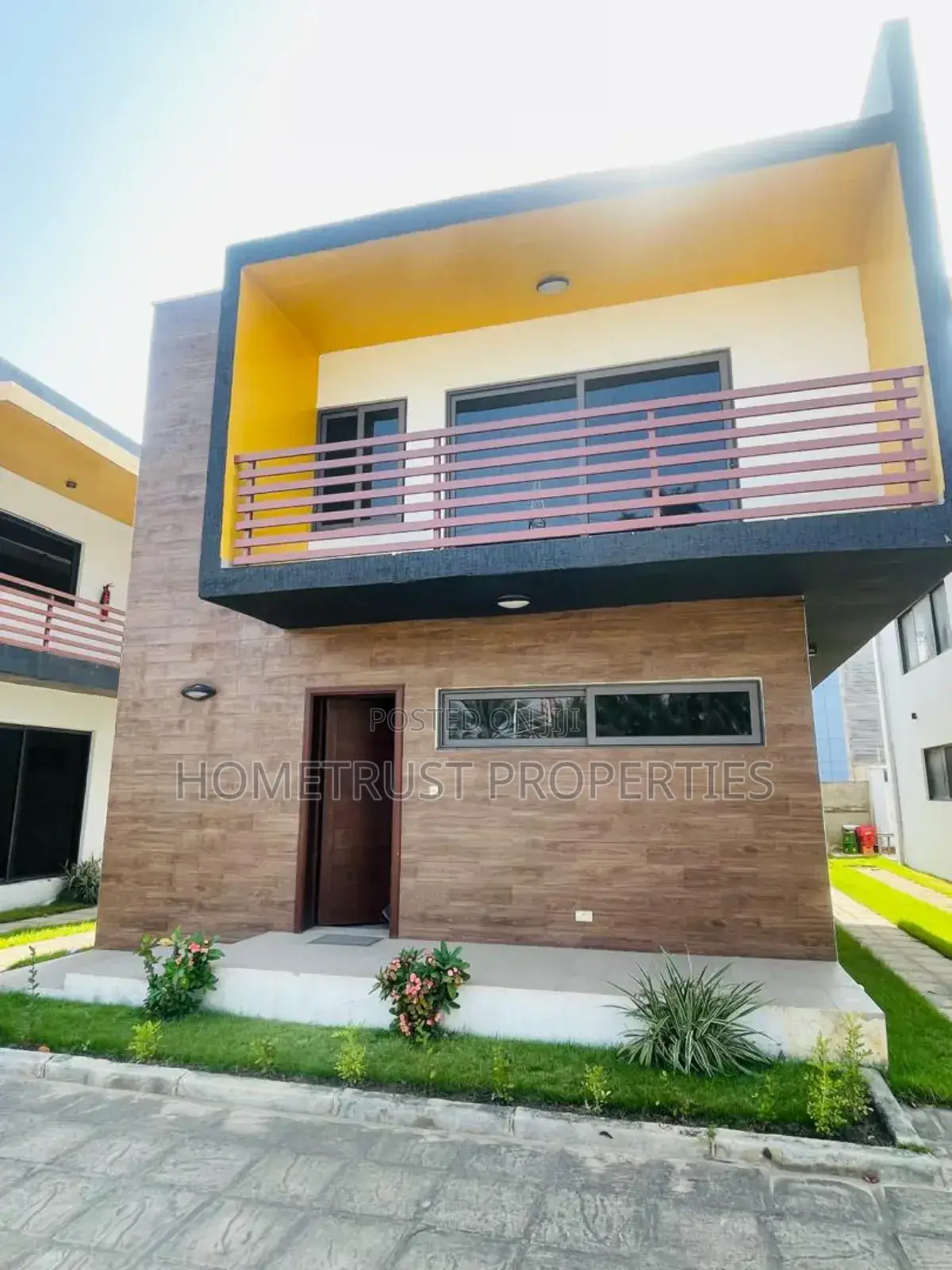 4bdrm Duplex in Hometrust Properties, Abelemkpe for rent in Abelemkpe