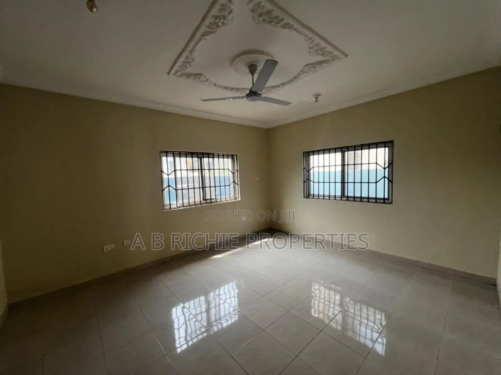 3bdrm Bungalow in Ab Richie Properties, Ashomang Estate for sale in Ashomang Estate