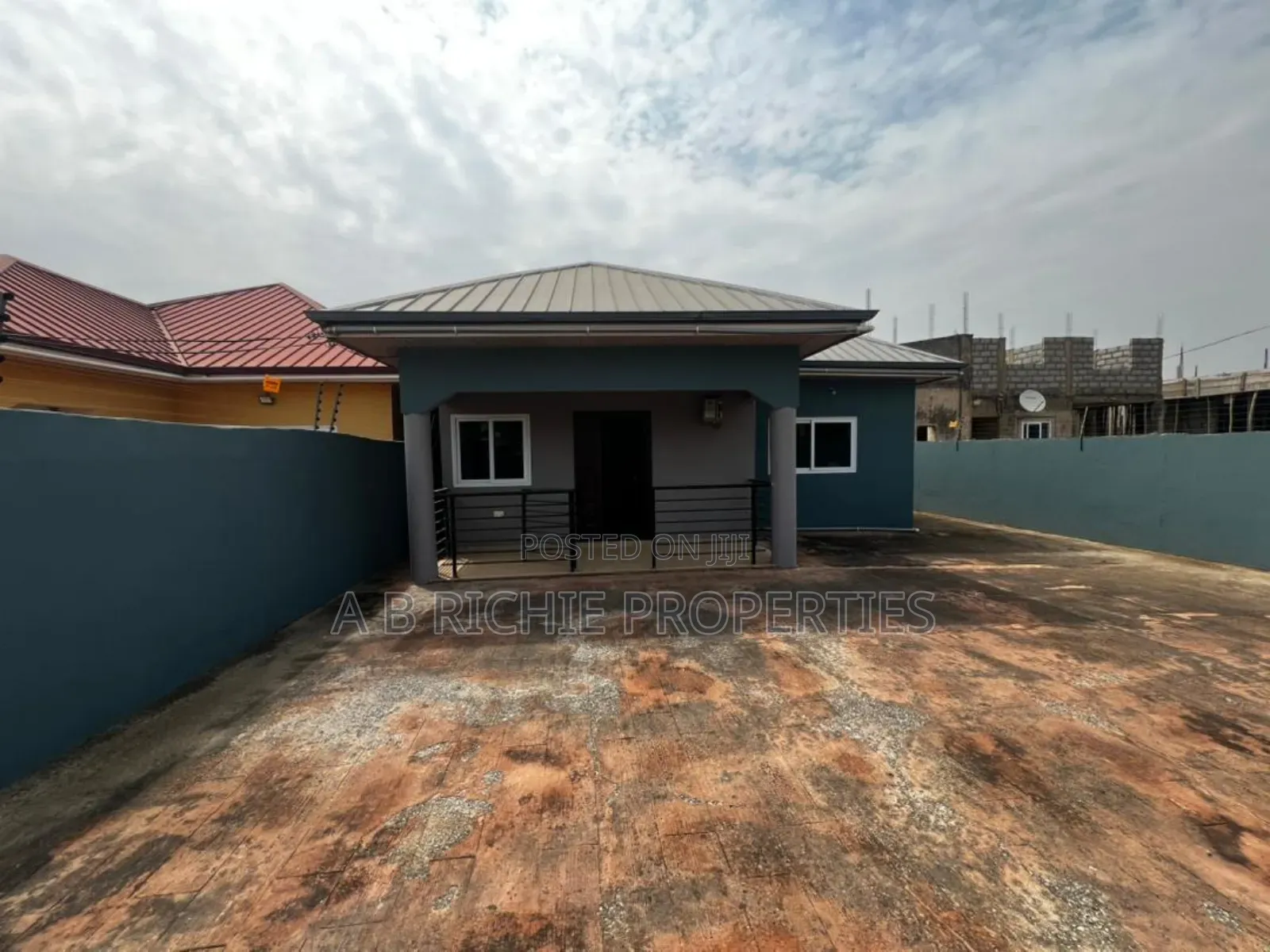 3bdrm Bungalow in Ab Richie Properties, Ashomang Estate for sale in Ashomang Estate