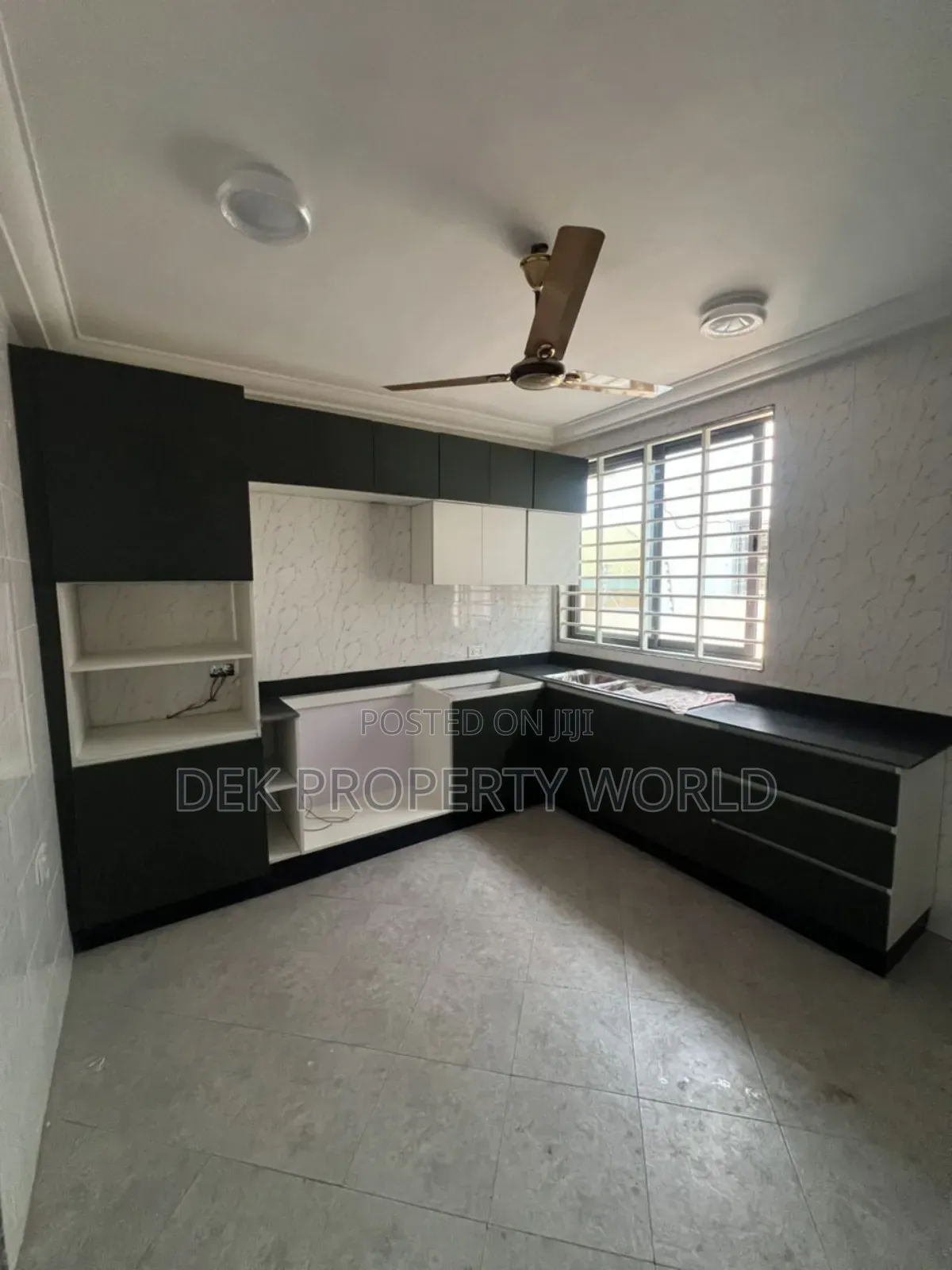3bdrm Townhouse/Terrace in Ga East Municipal for sale in Ga East Municipal
