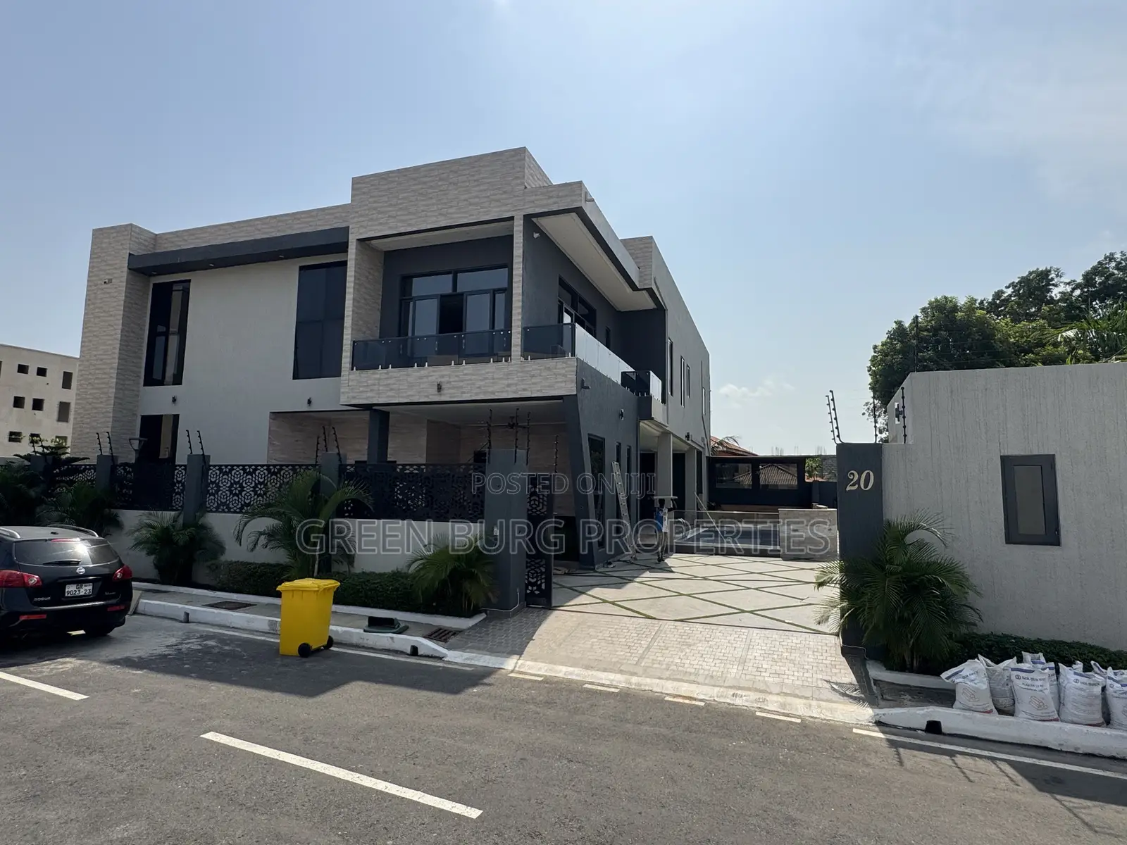 5bdrm Mansion in Green, East Legon for sale in East Legon