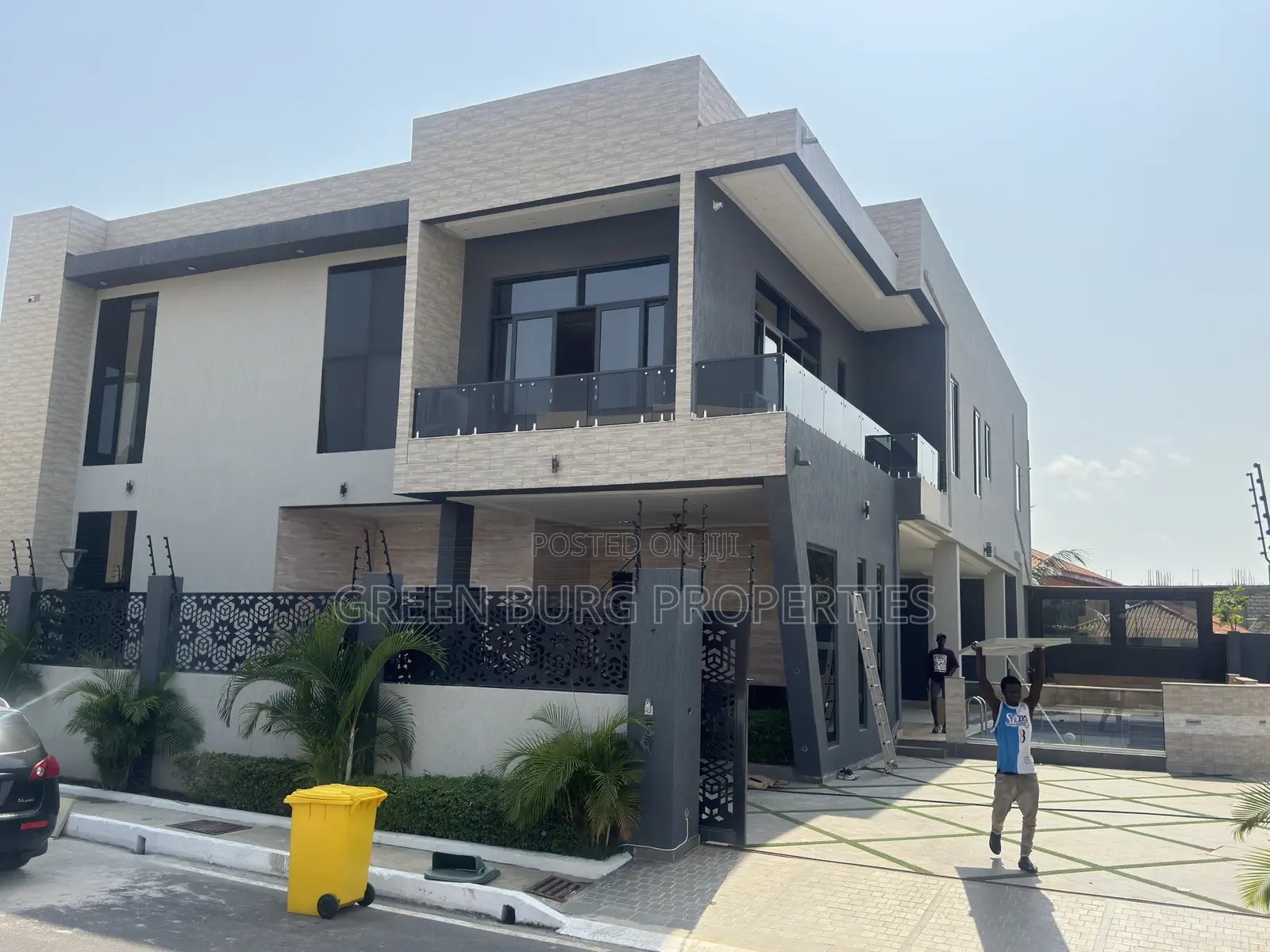 5bdrm Mansion in Green, East Legon for sale in East Legon