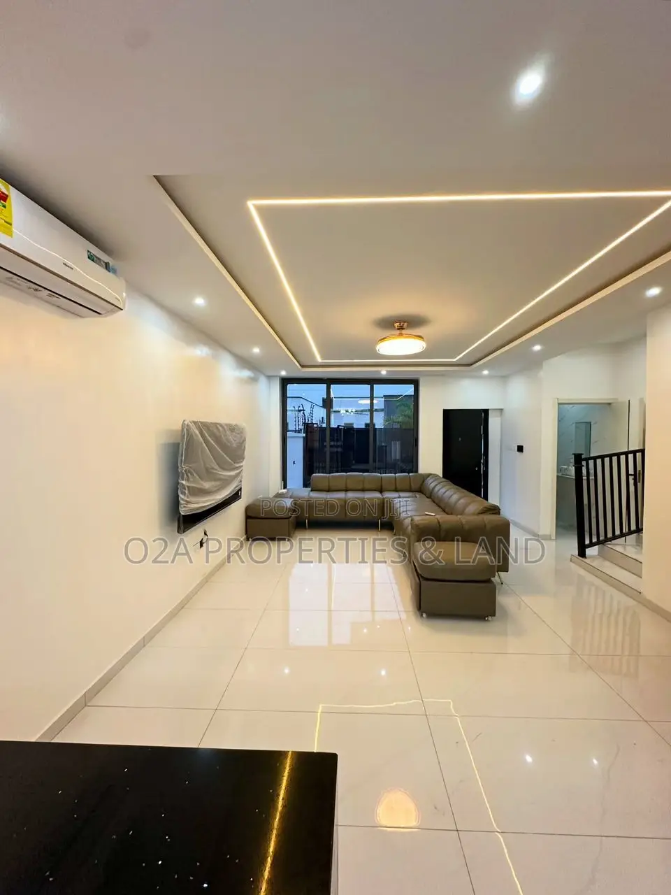 3bdrm Duplex in Nanakrom, Nmai-Dzorn for sale in Nmai-Dzorn