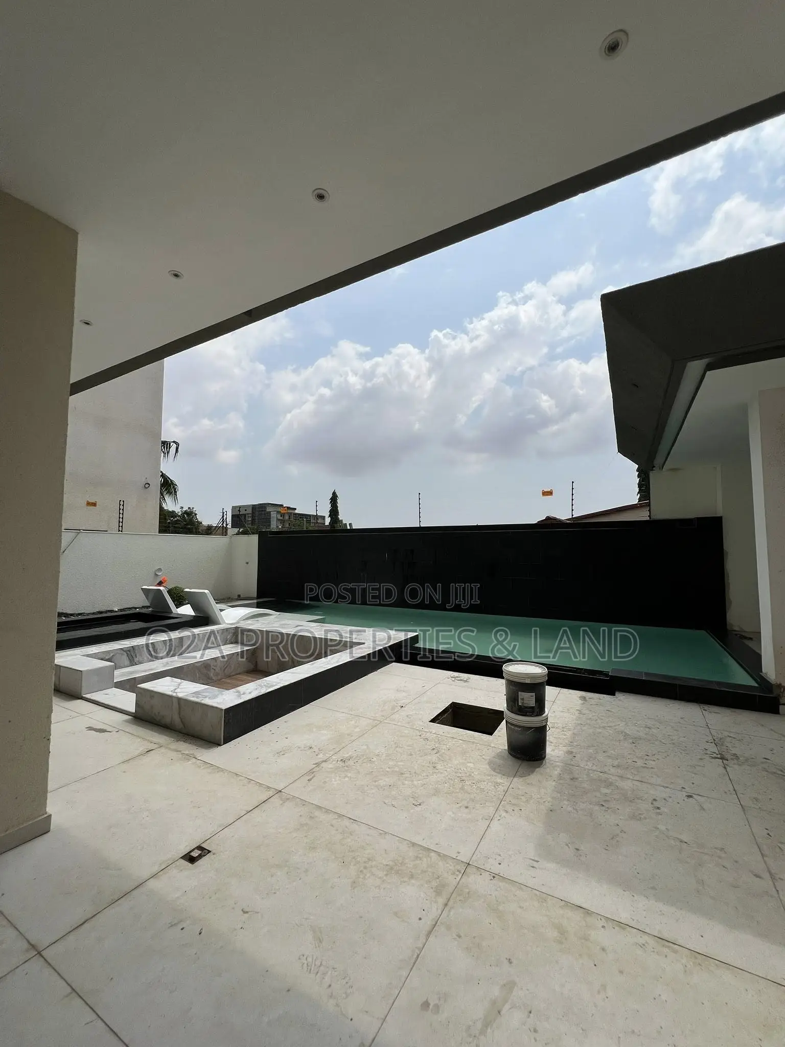6bdrm House in Legon, American House for sale in American House