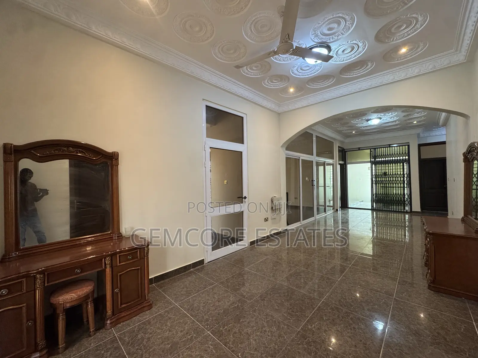 6bdrm House in Adjiringanor, East Legon for rent in East Legon