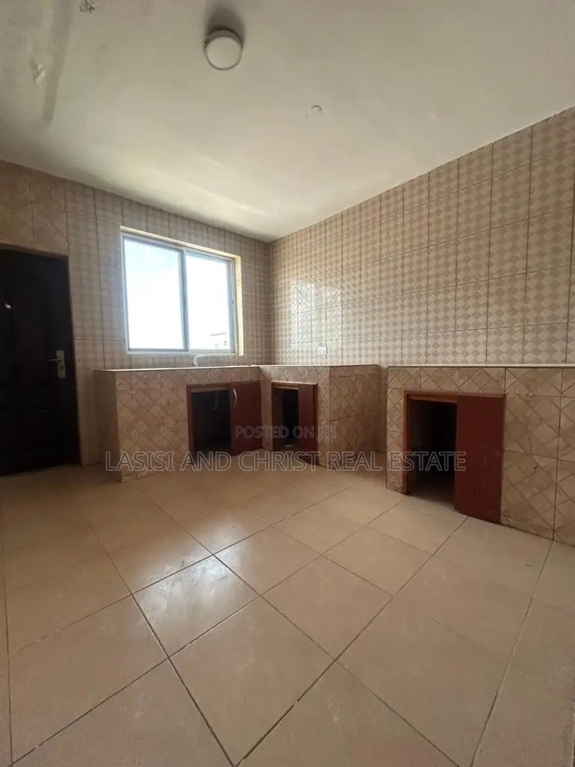 2bdrm Apartment in Lasisi And Christ, Amasaman for rent in Amasaman