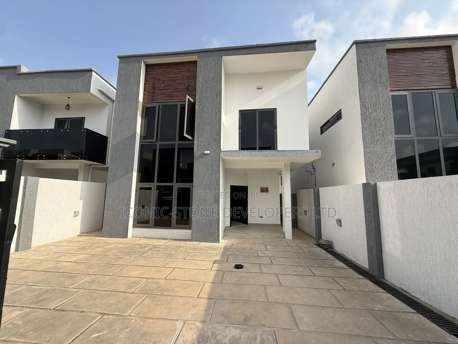 3bdrm House in East Airport for sale in Airport Residential Area