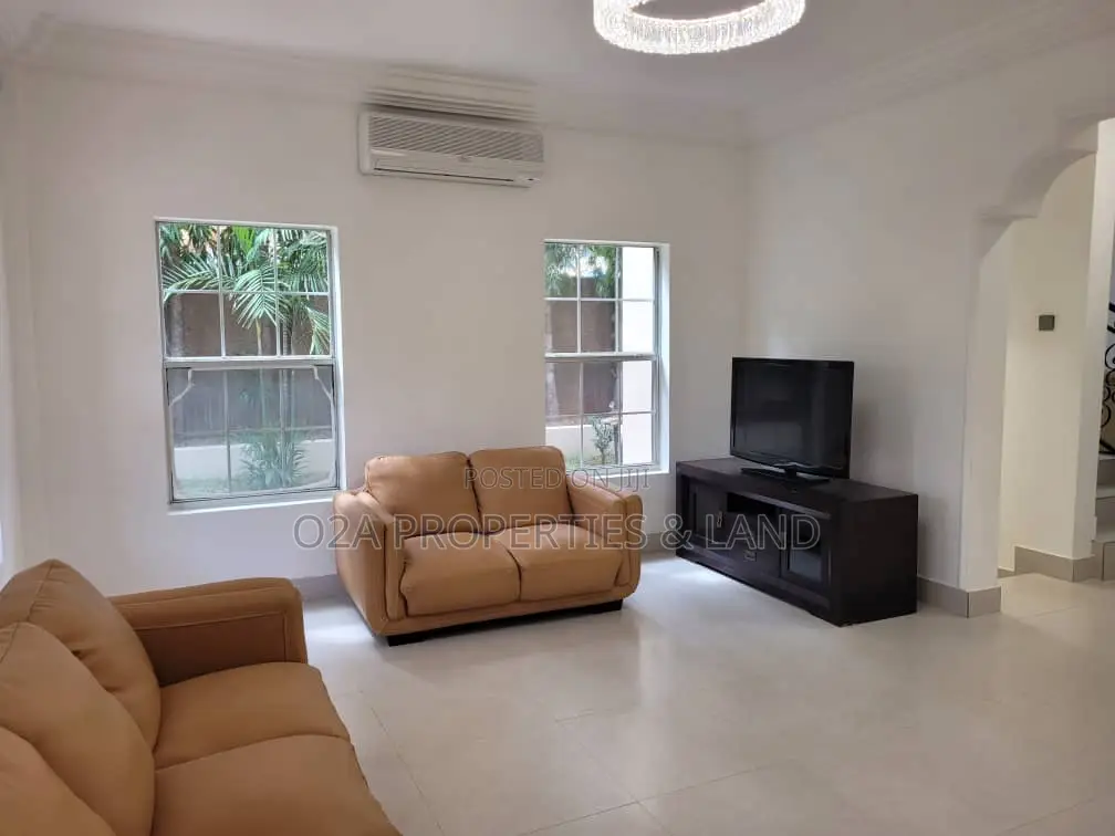 Furnished 4bdrm House in Cantonments, Acquinas for sale in Acquinas