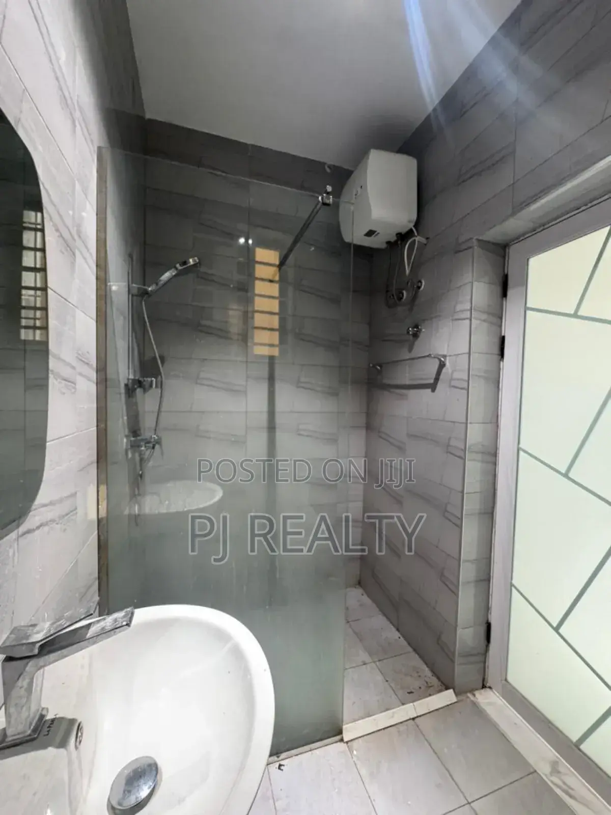 2bdrm Apartment in Ashaley Botwe for rent in Ashaley Botwe