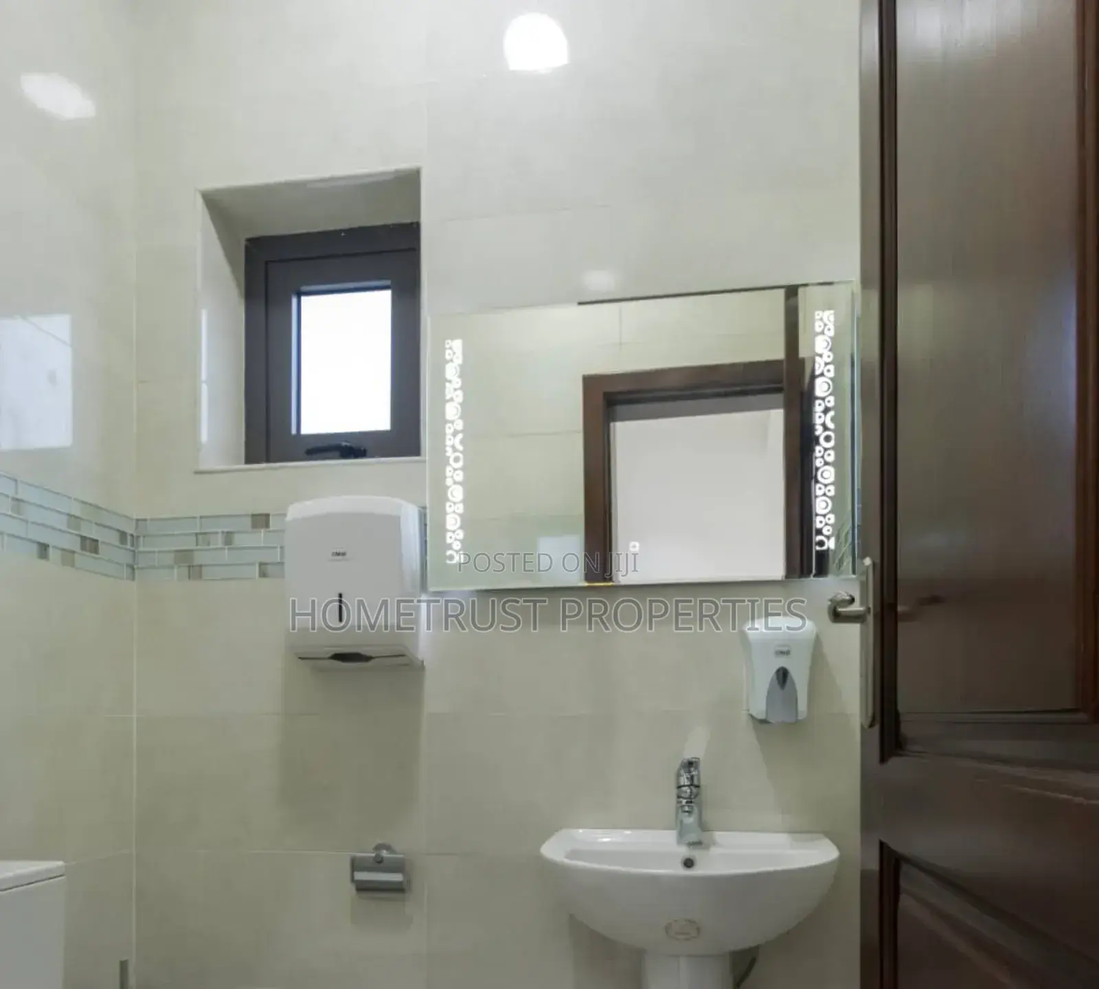 4bdrm Duplex in Hometrust Properties, Abelemkpe for rent in Abelemkpe