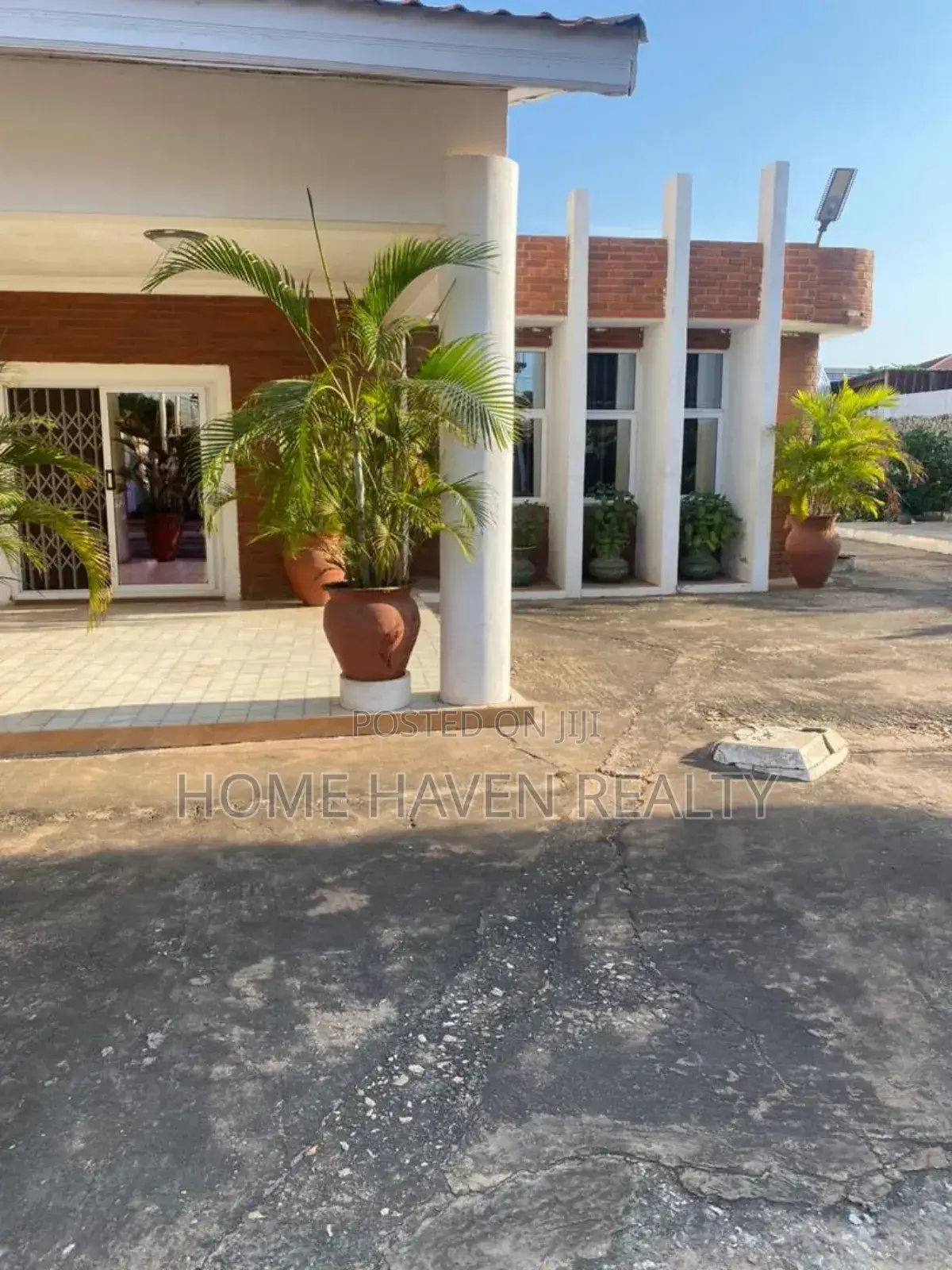 6bdrm House in Tantra Hills for sale in Tantra Hills