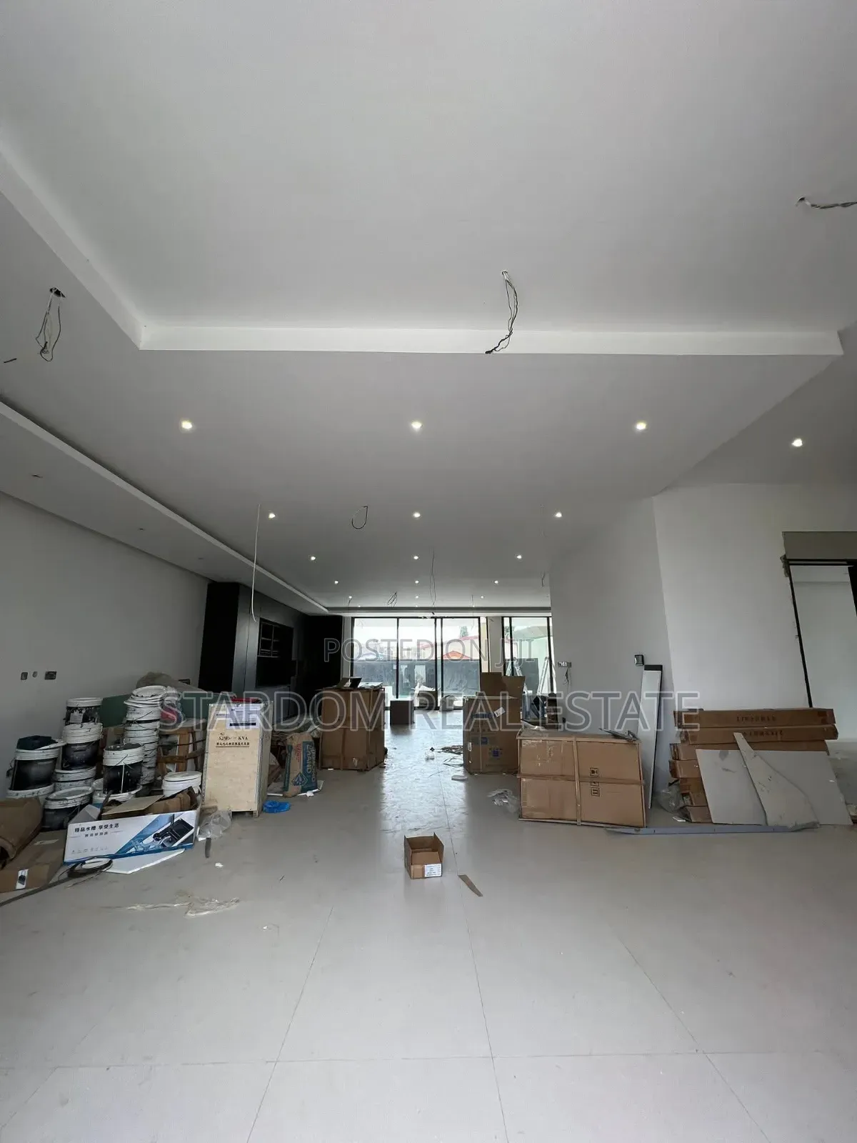 6bdrm Mansion in Adjiringanor, East Legon for sale in East Legon