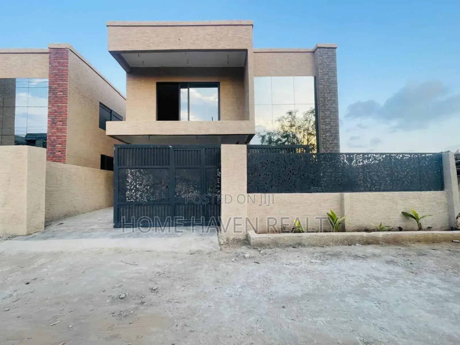 4bdrm House in Ashaley Botwe for sale in Ashaley Botwe