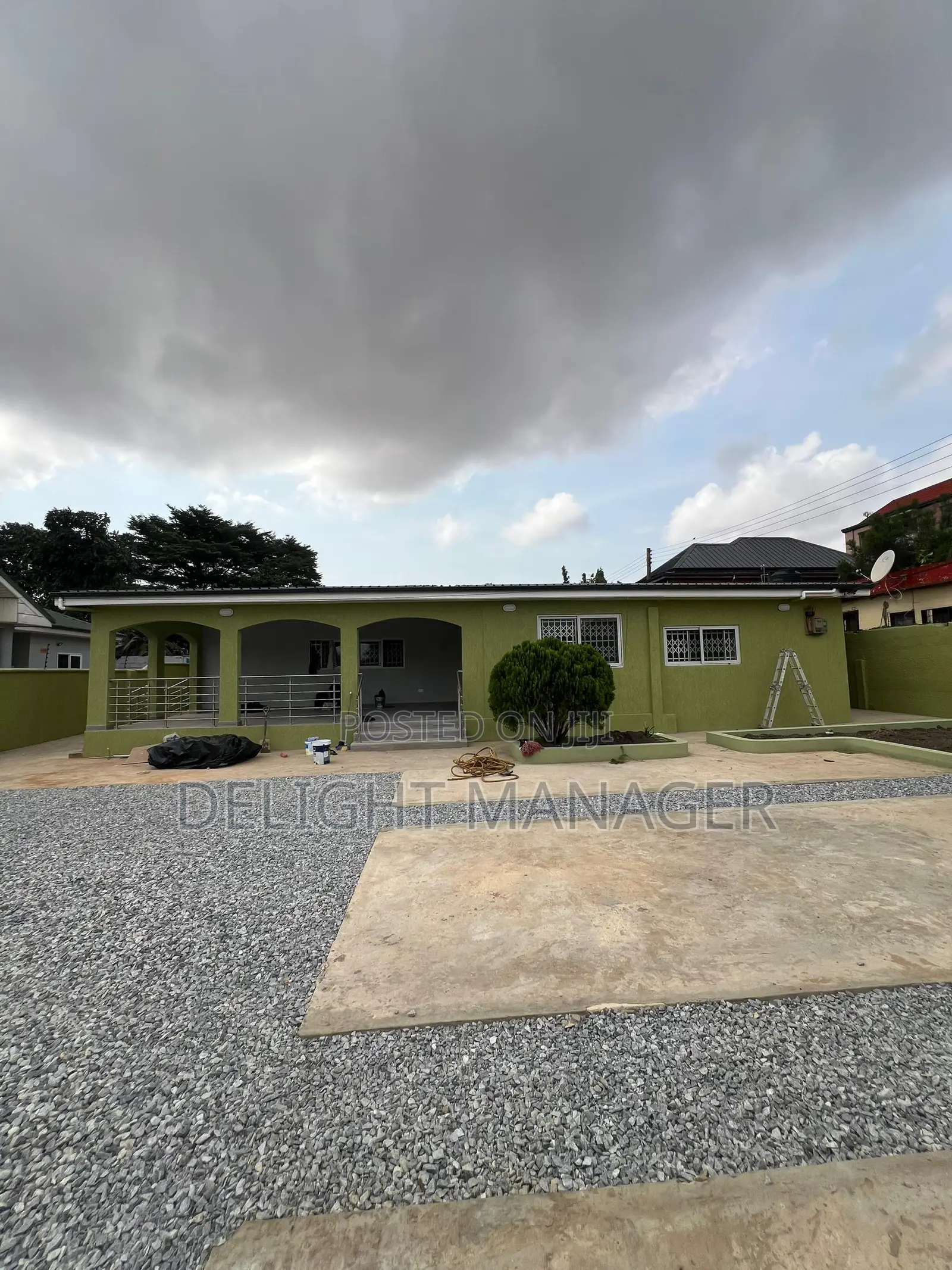 4bdrm Mansion in Delight Estate, Tesano for rent in Tesano