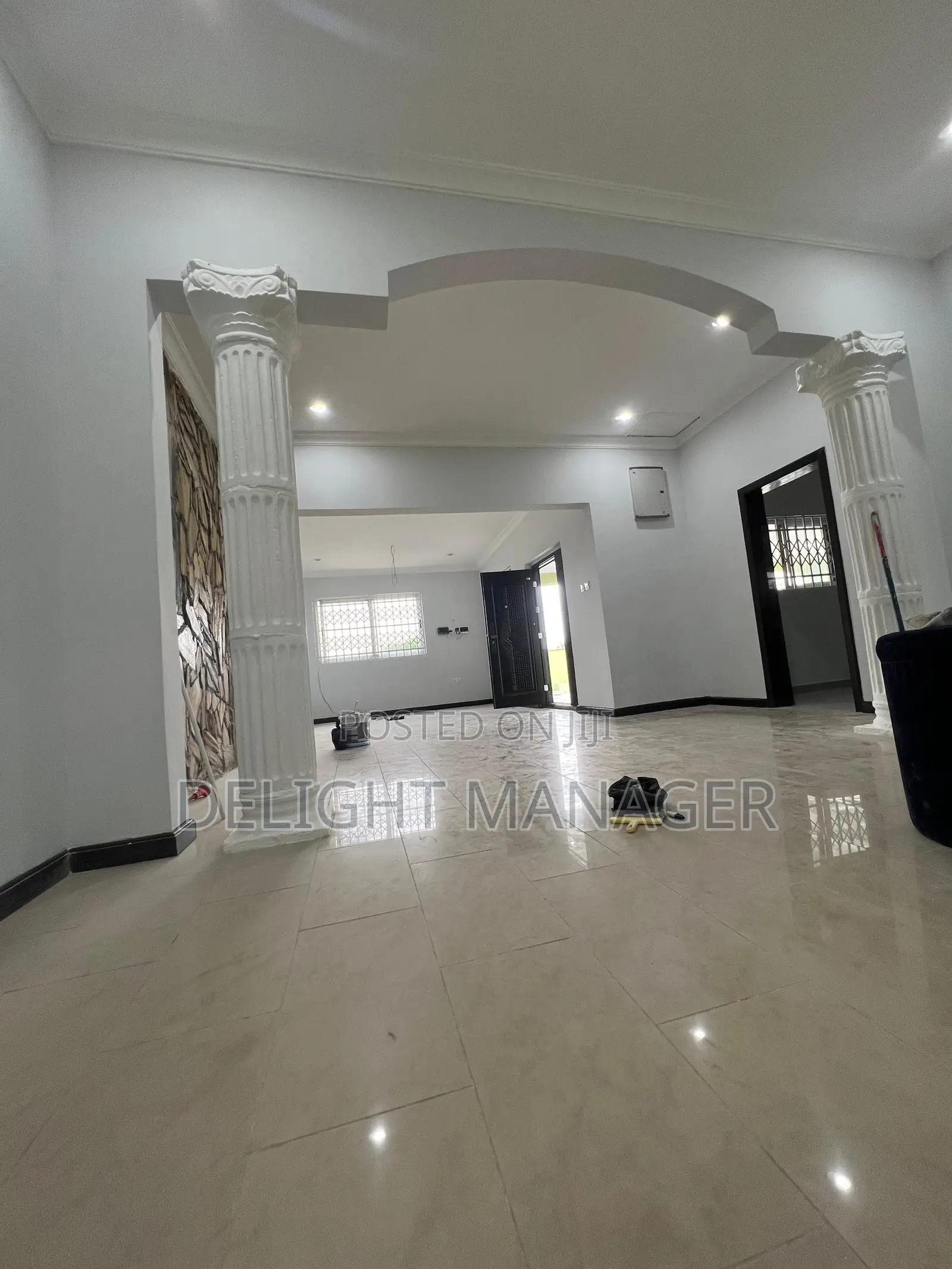 4bdrm Mansion in Delight Estate, Tesano for rent in Tesano