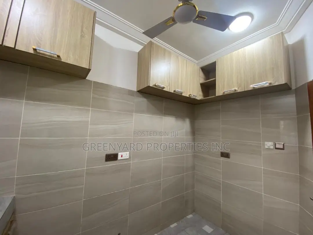 4bdrm Townhouse / Terrace in Madina Estate, East Legon for rent in East Legon