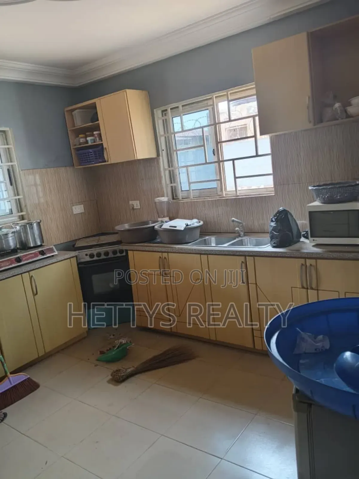 4bdrm House in Oyarifa for sale in Oyarifa