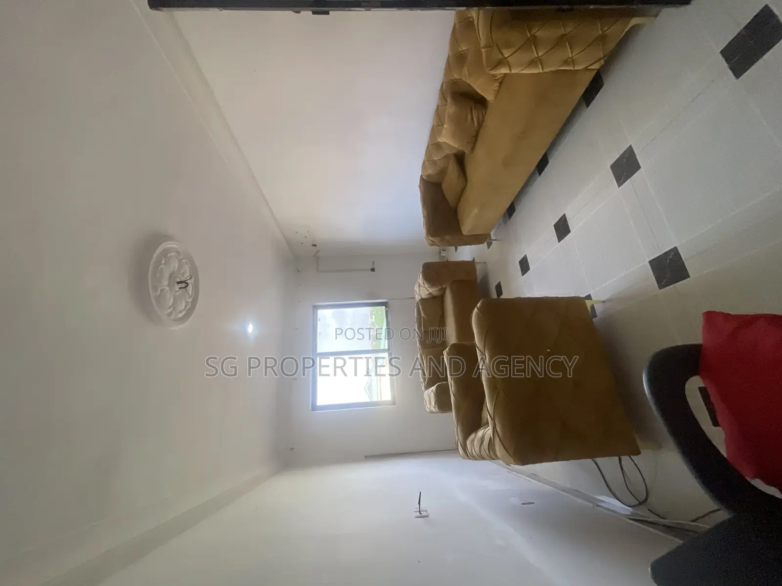 2bdrm Apartment in Lashibi, Sakumono for rent in Sakumono