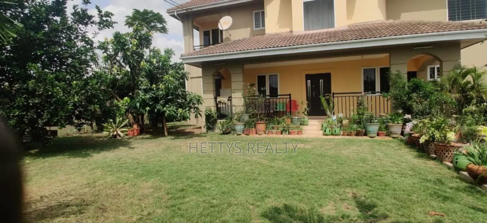 4bdrm House in Ablorh Adjei for sale in Ablorh Adjei