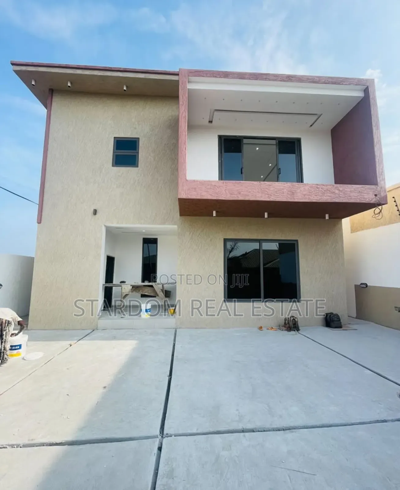 4bdrm Duplex in Lakeside Estate for sale in Lake Side Estate
