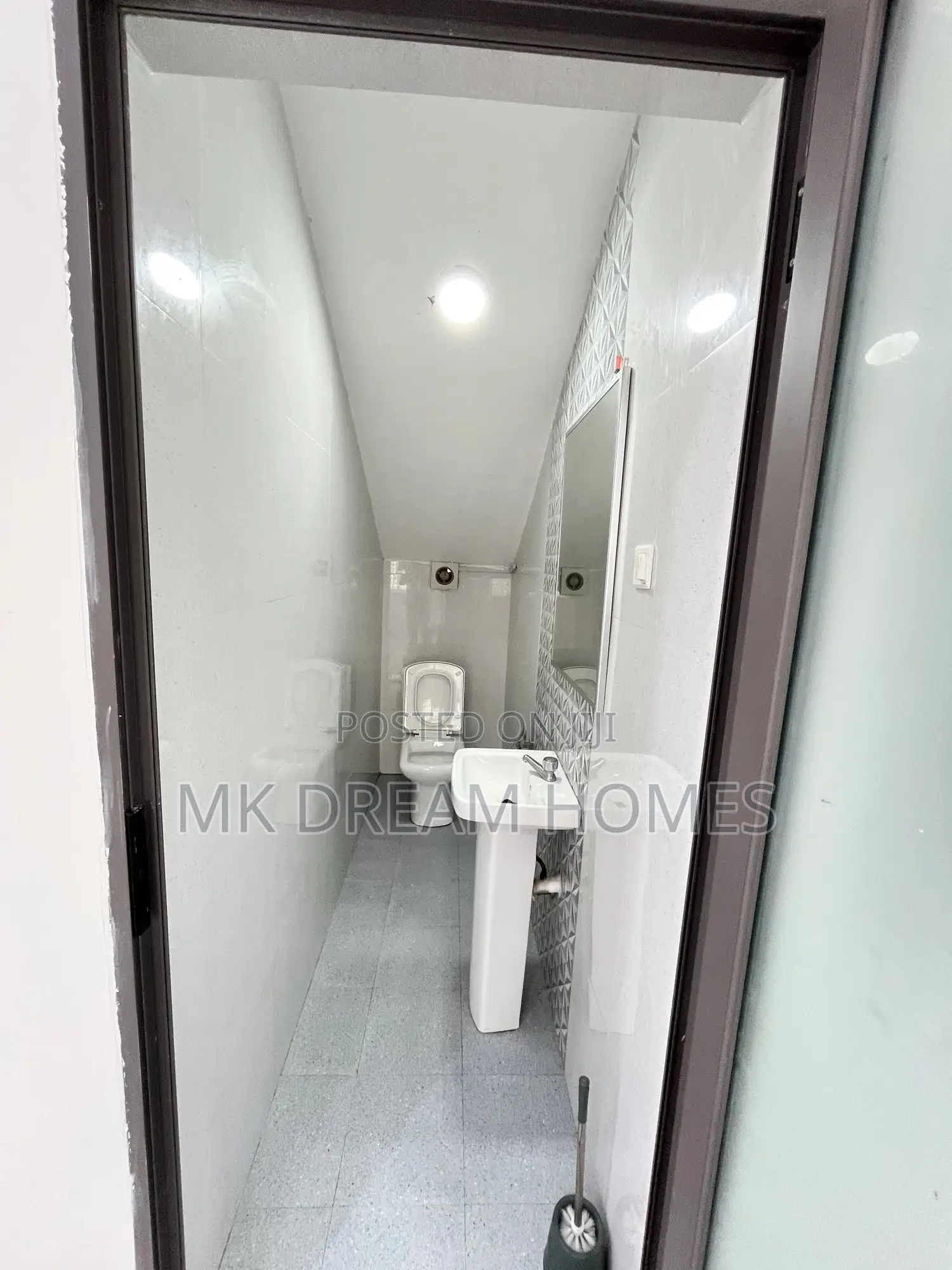 3bdrm Townhouse / Terrace in Paradise Estate for rent in Lake Side Estate