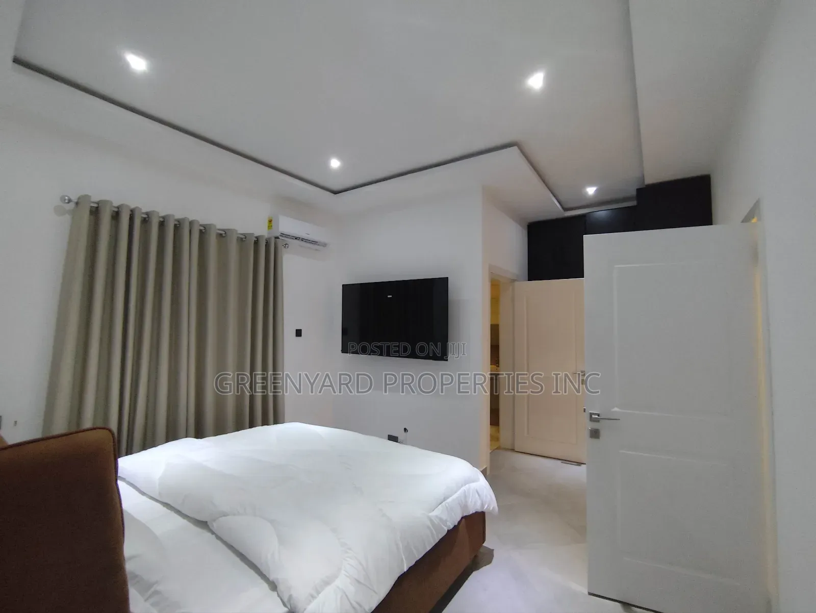 Furnished 4bdrm Townhouse / Terrace in East, Airport Residential Area in Airport Residential Area