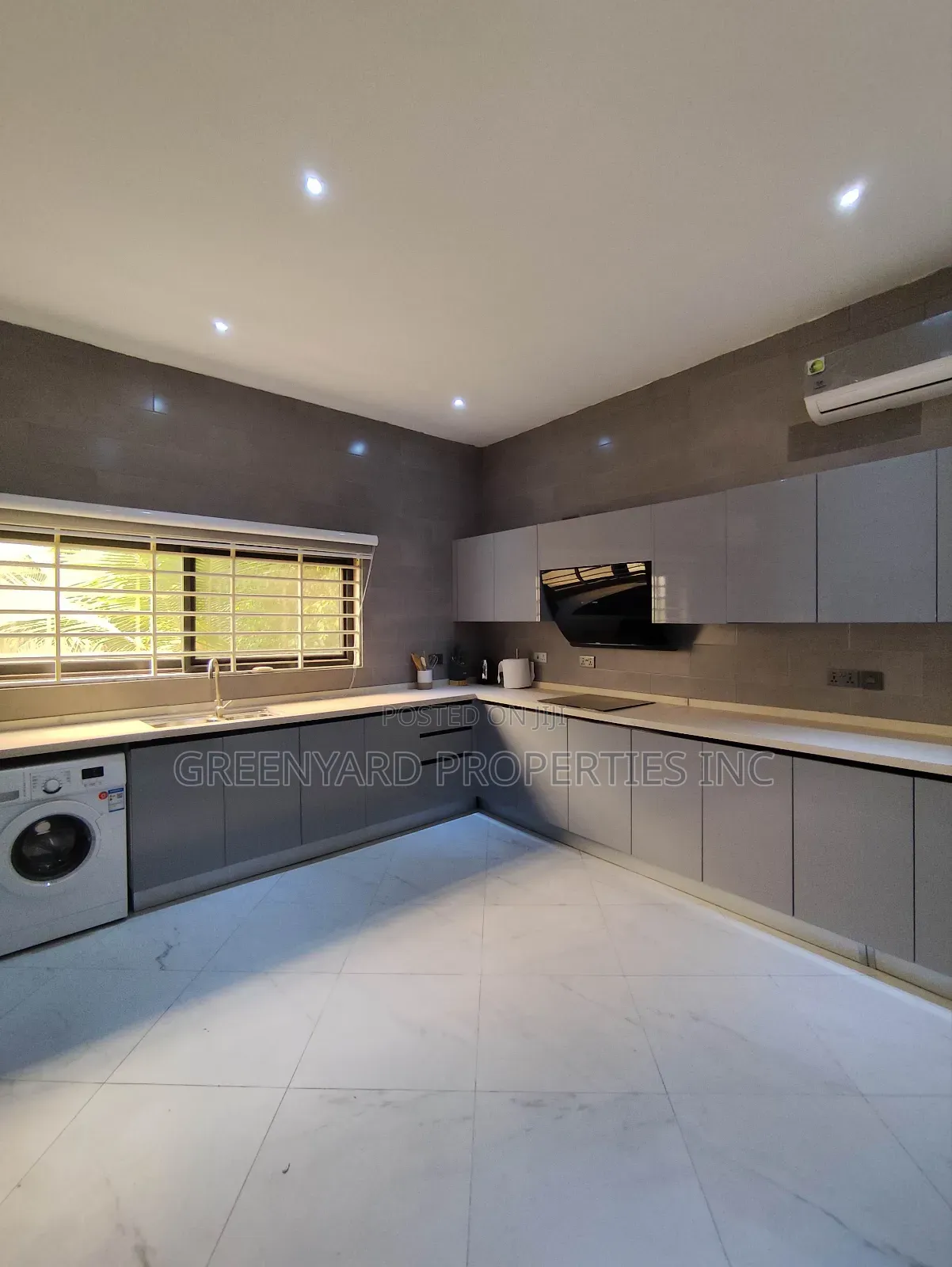 Furnished 4bdrm Townhouse / Terrace in East, Airport Residential Area in Airport Residential Area