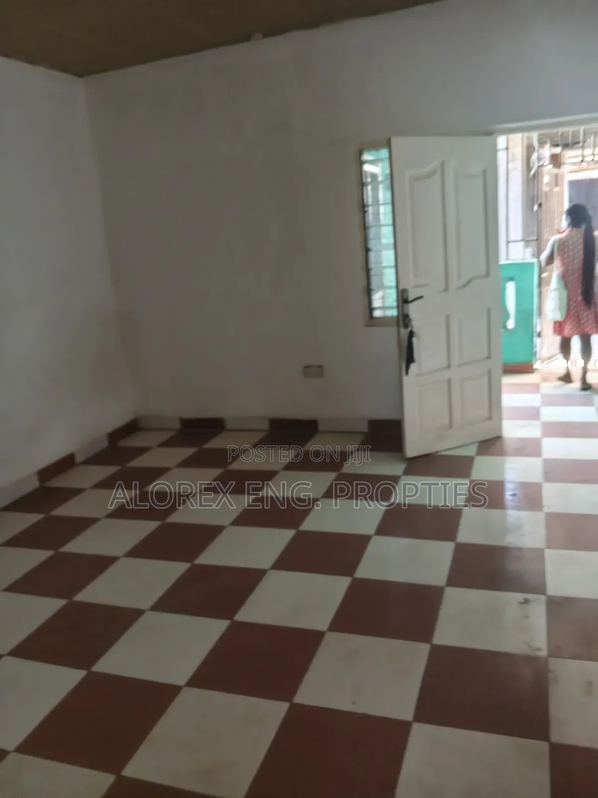 1bdrm Apartment in Chamber Self, Danfa for rent in Danfa